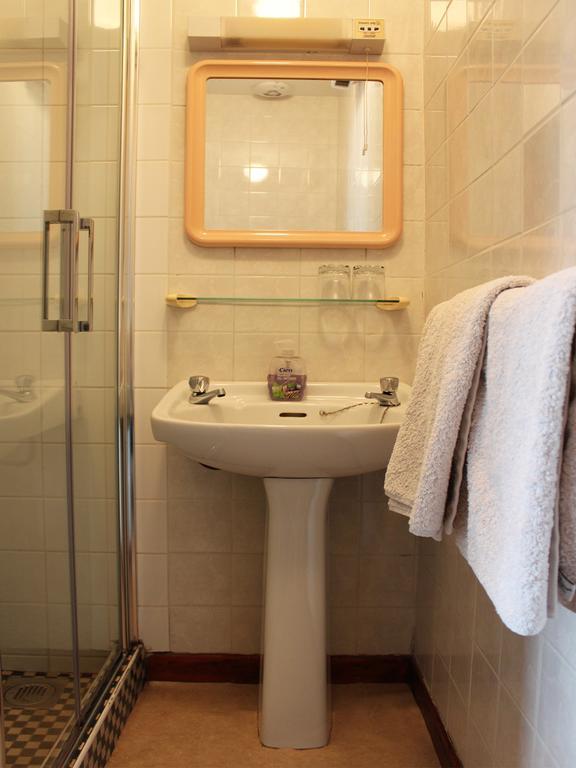 Avelow House B&B ケンメア エクステリア 写真