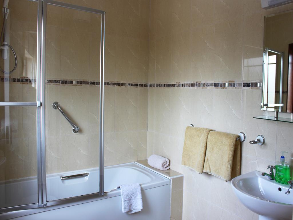 Avelow House B&B ケンメア エクステリア 写真